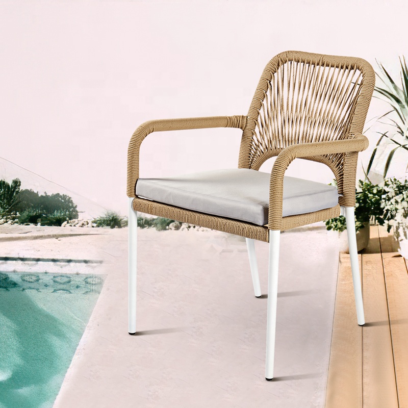 Outdoor Furniture On Sale - Moderno e confortável marrom jardim varanda